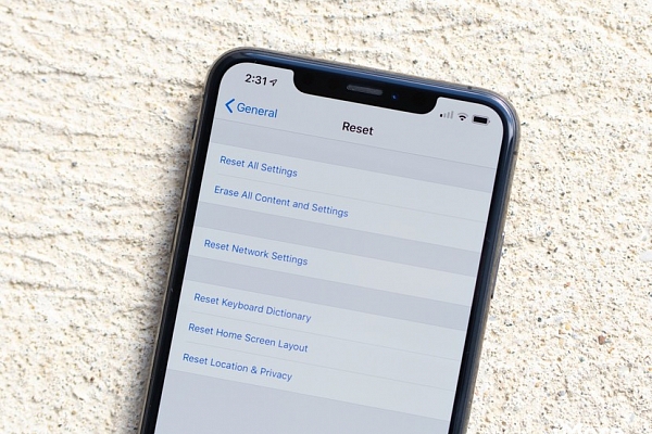 Kaip ištrinti visus duomenis iš iPhone?